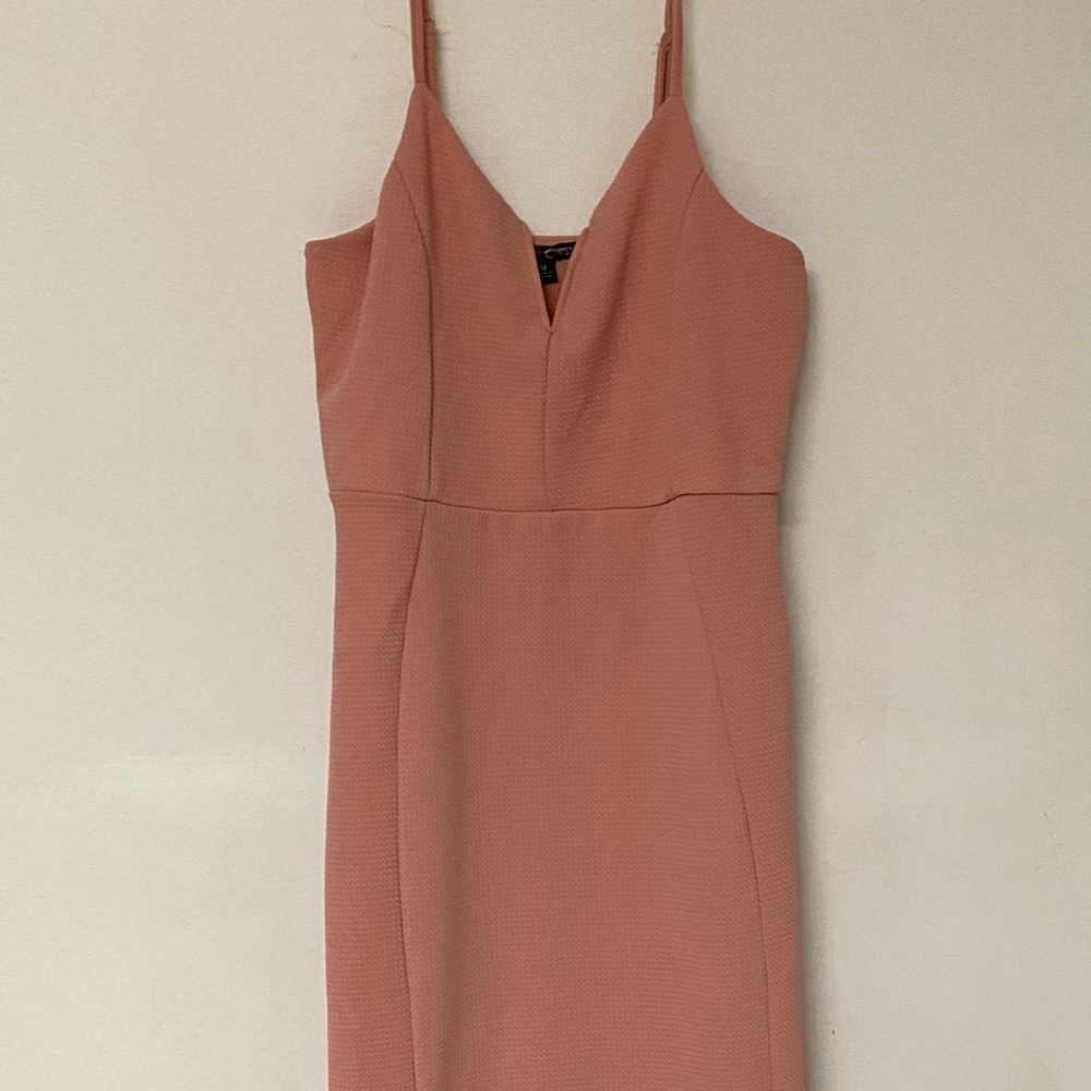 Beautiful rusty pink colored bodycon dress